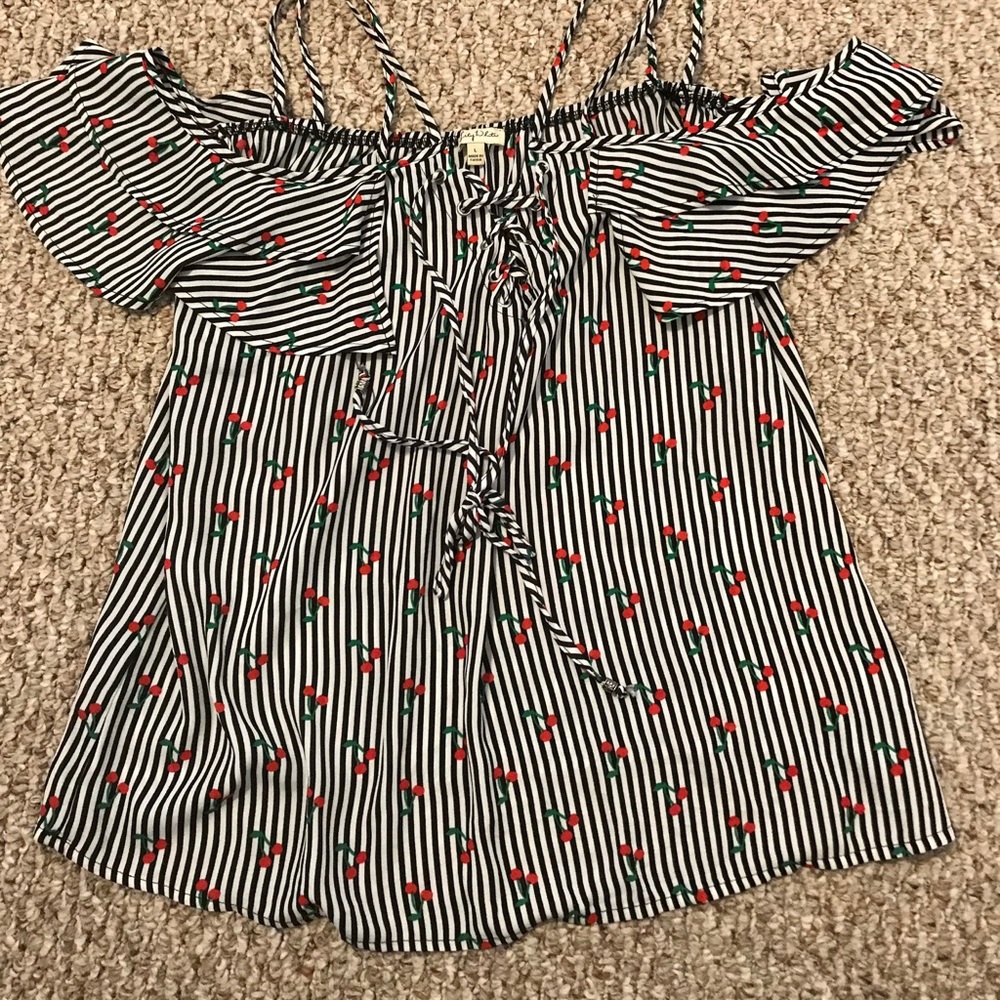 Lily White blouse